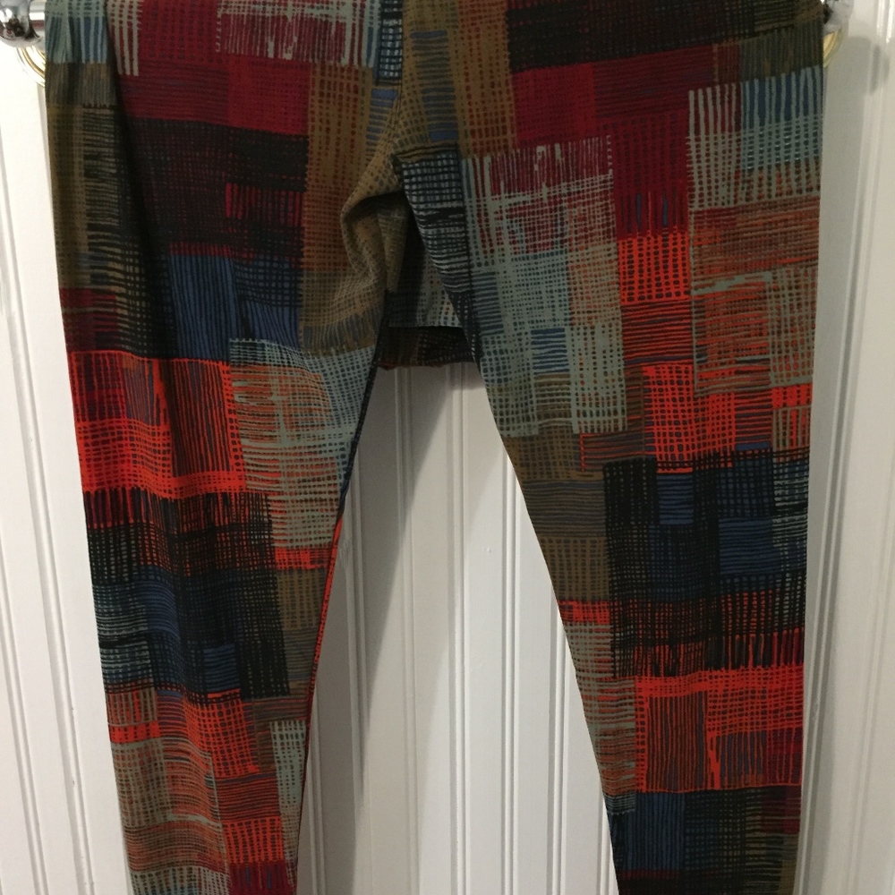 LuLaRoe TC multi-color patch leggings